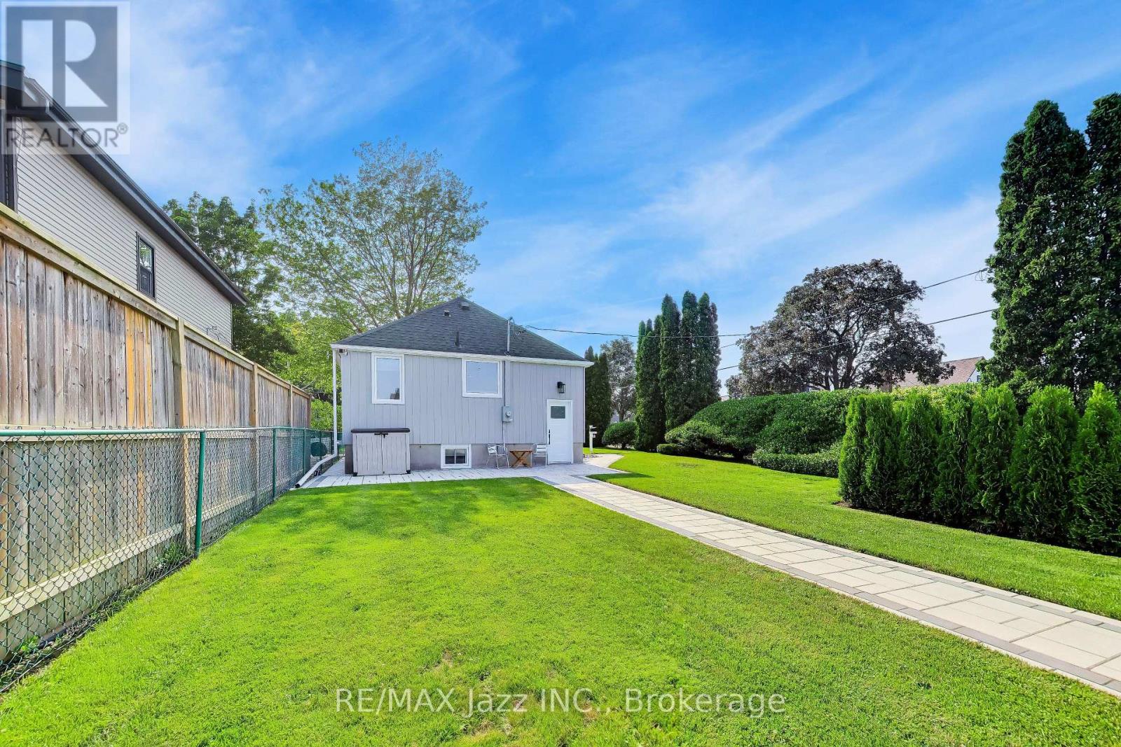 397 BEVERLY STREET - Image 27