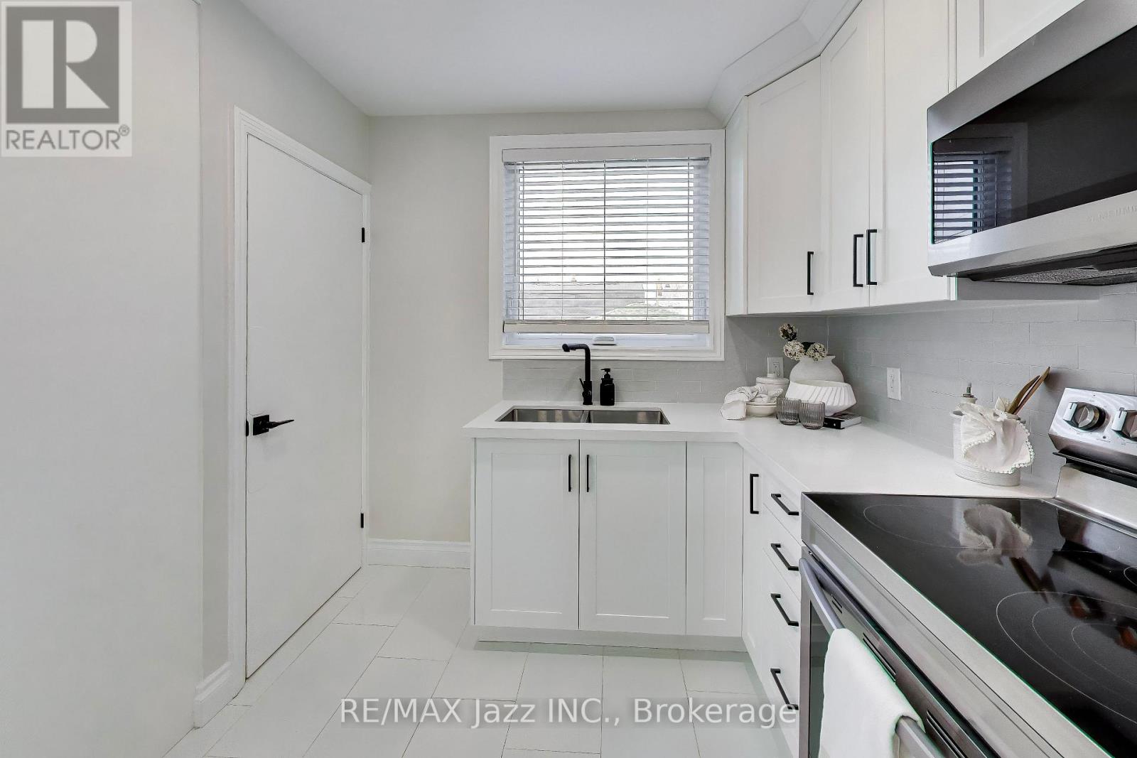 397 BEVERLY STREET - Image 8