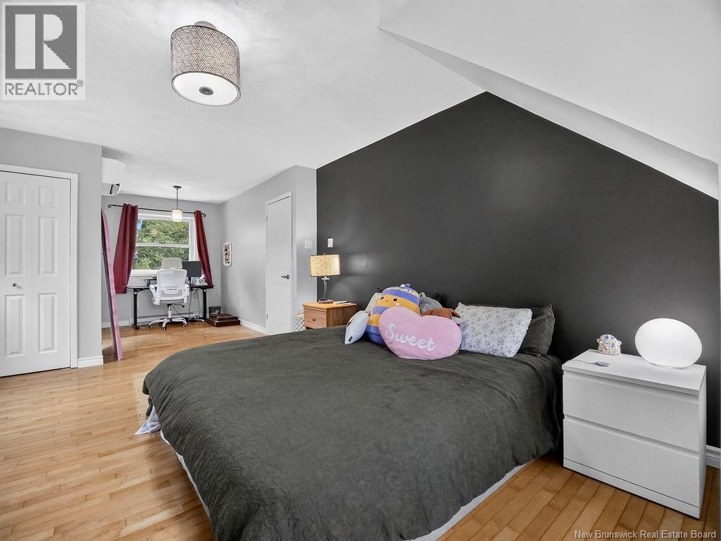 121 Cherrylawn Drive - 26