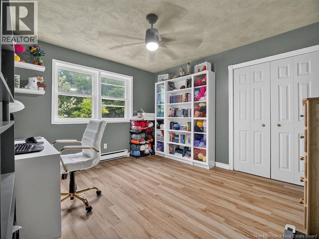 121 Cherrylawn Drive - 27