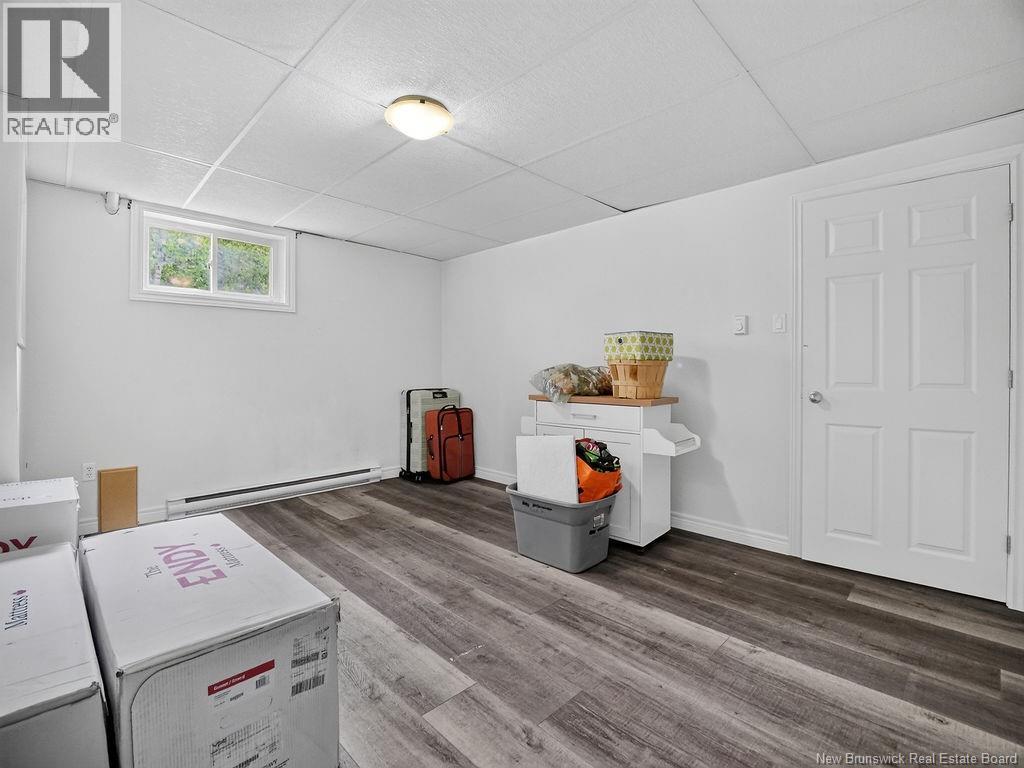 121 Cherrylawn Drive - Image 32
