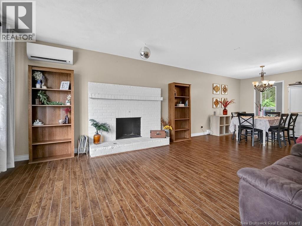 121 Cherrylawn Drive - 3