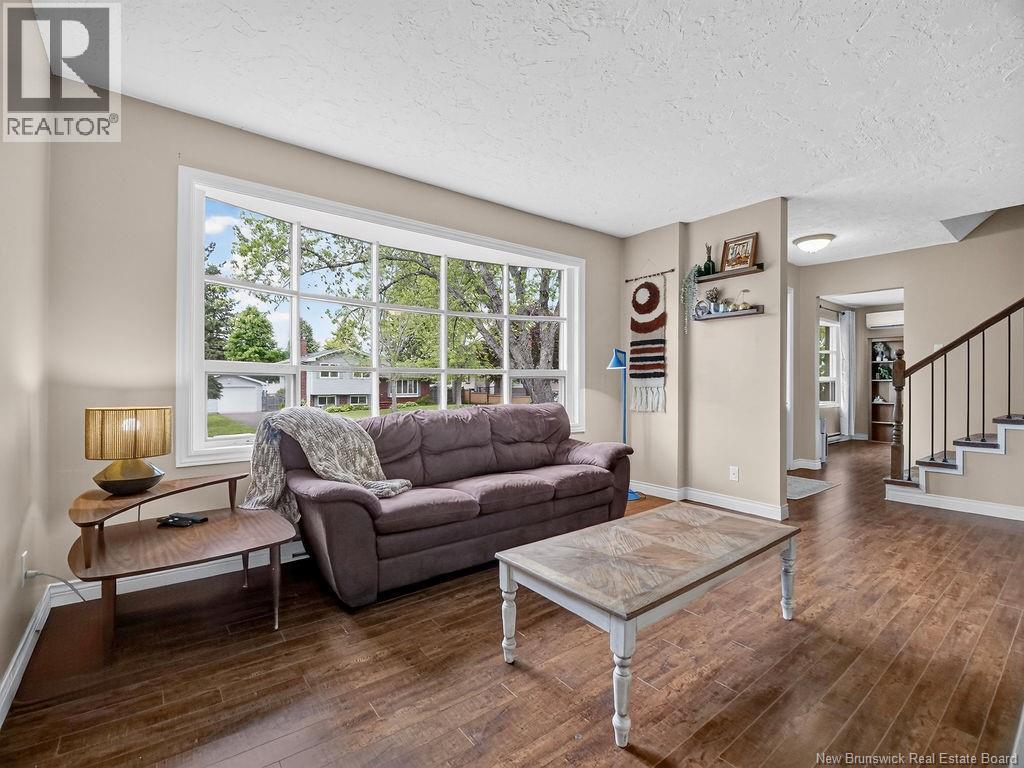 121 Cherrylawn Drive - 2
