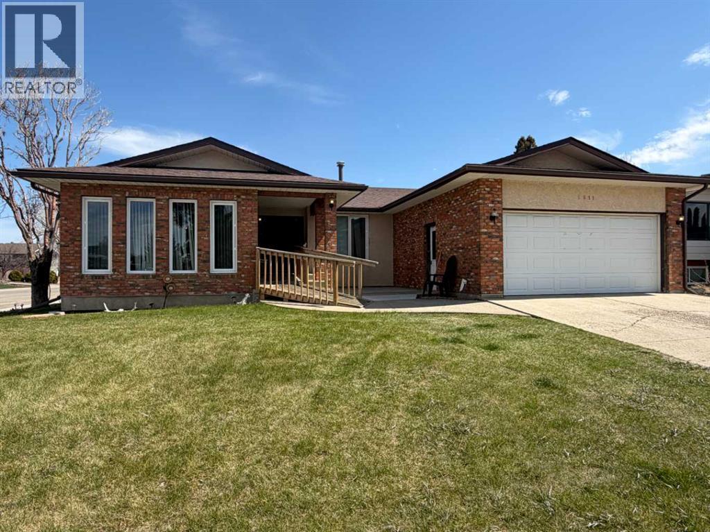 5411 46 Street - 44