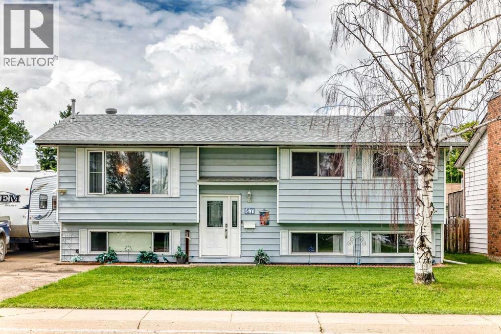 67 Newcombe Crescent - 2