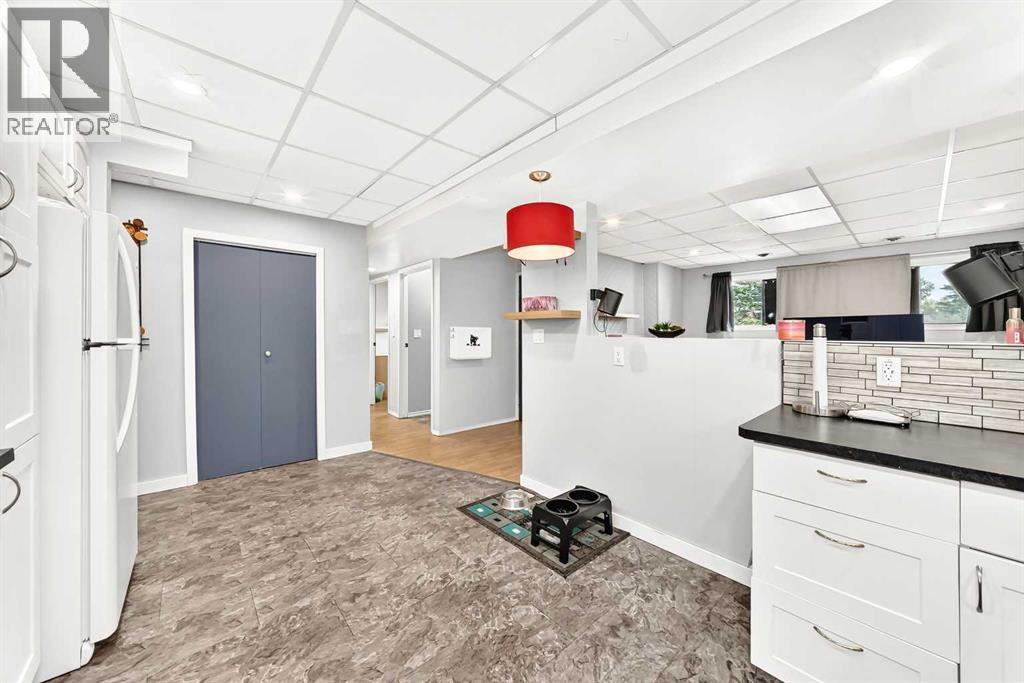 67 Newcombe Crescent - 27