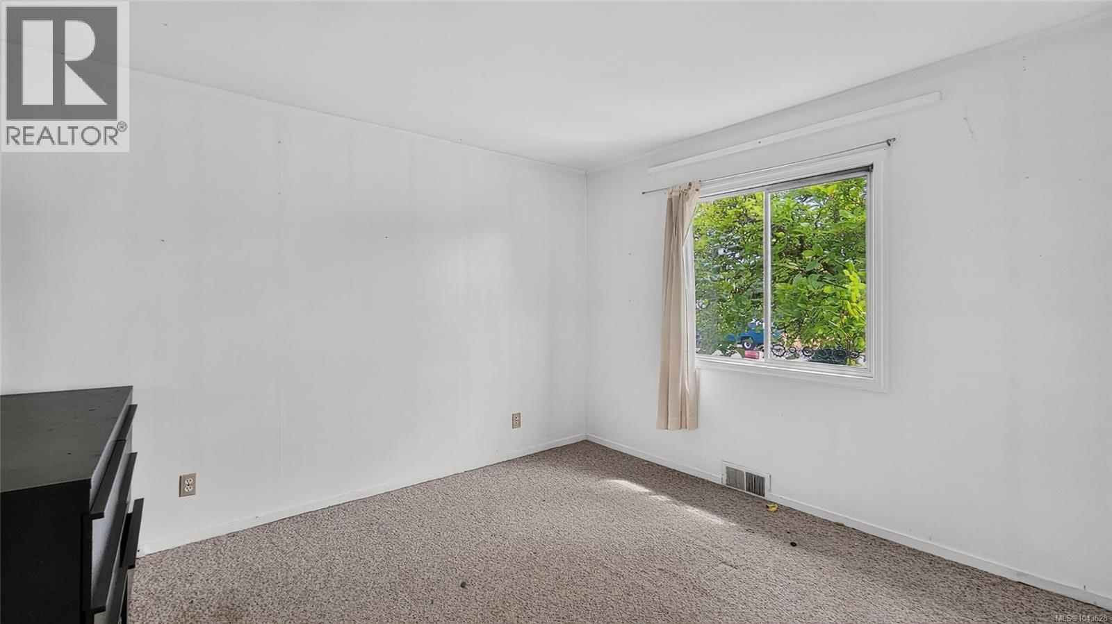 3966 6th Ave - 11