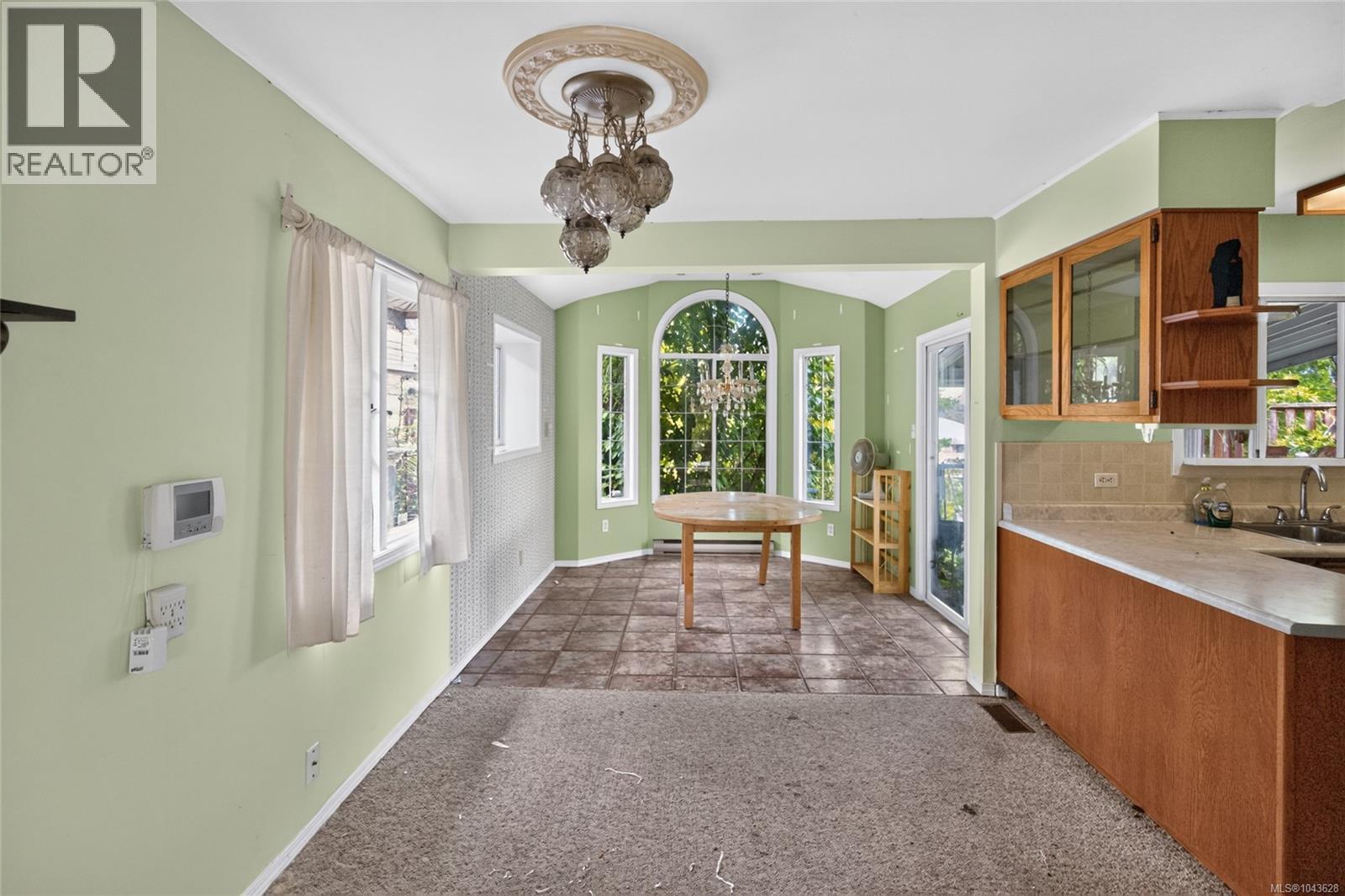 3966 6th Ave - 5