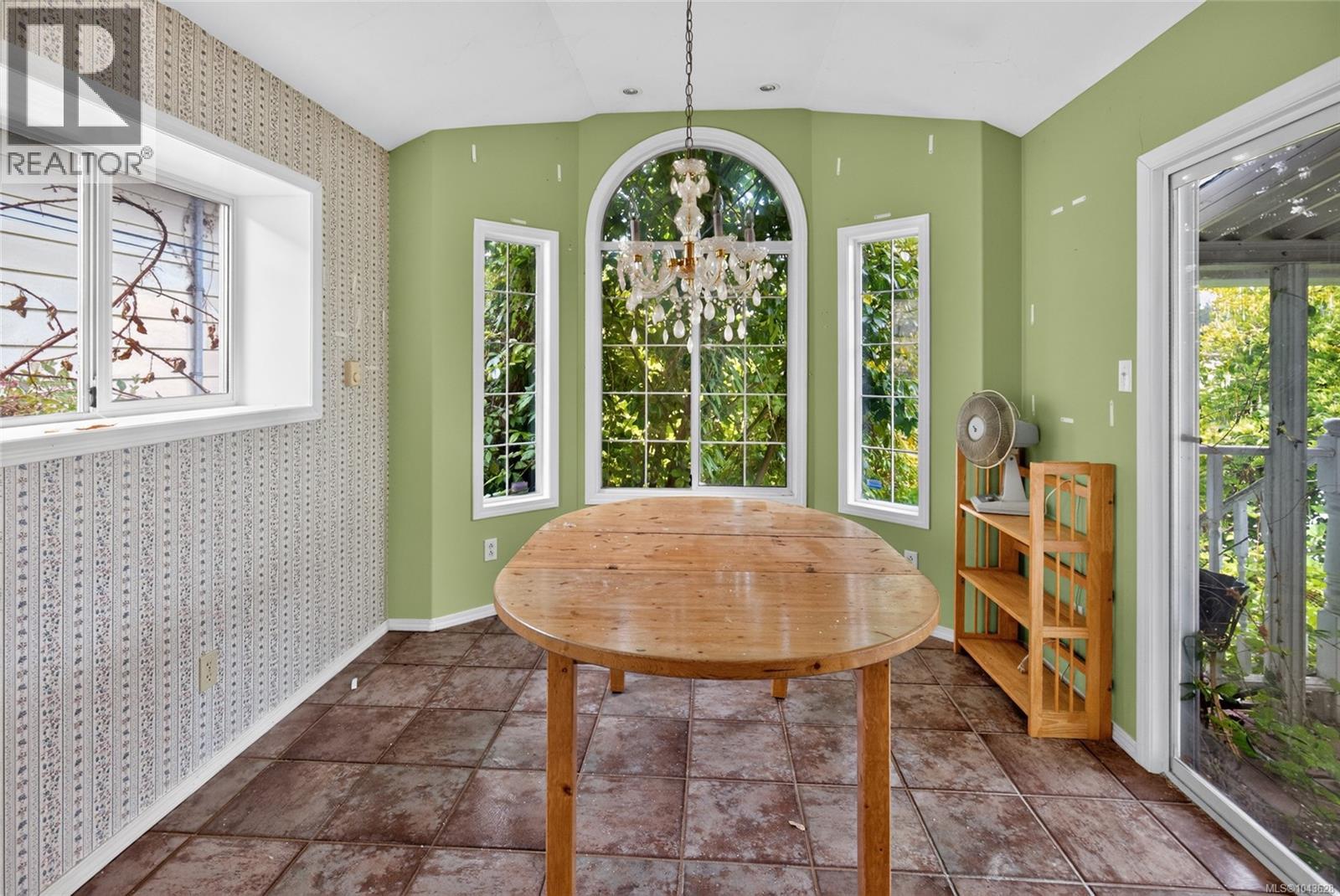 3966 6th Ave - 6