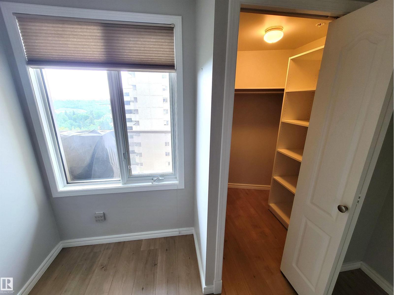 #1002 9741 110 ST NW - 17