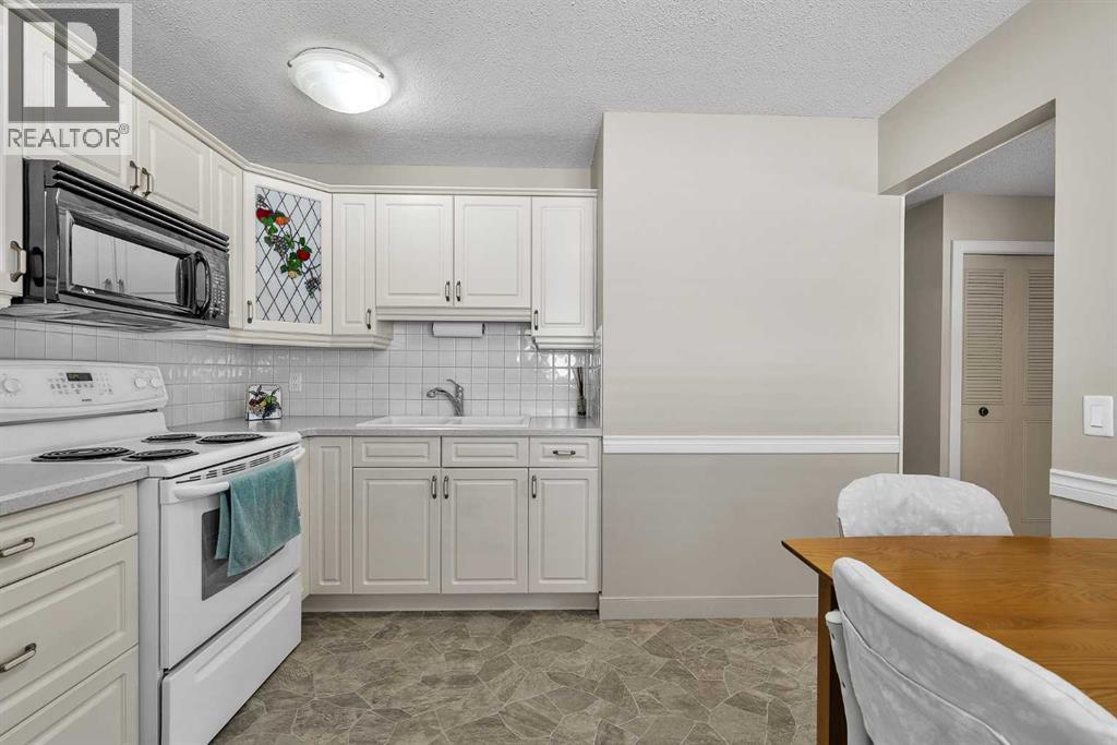 99 Huntford Road NE - 12