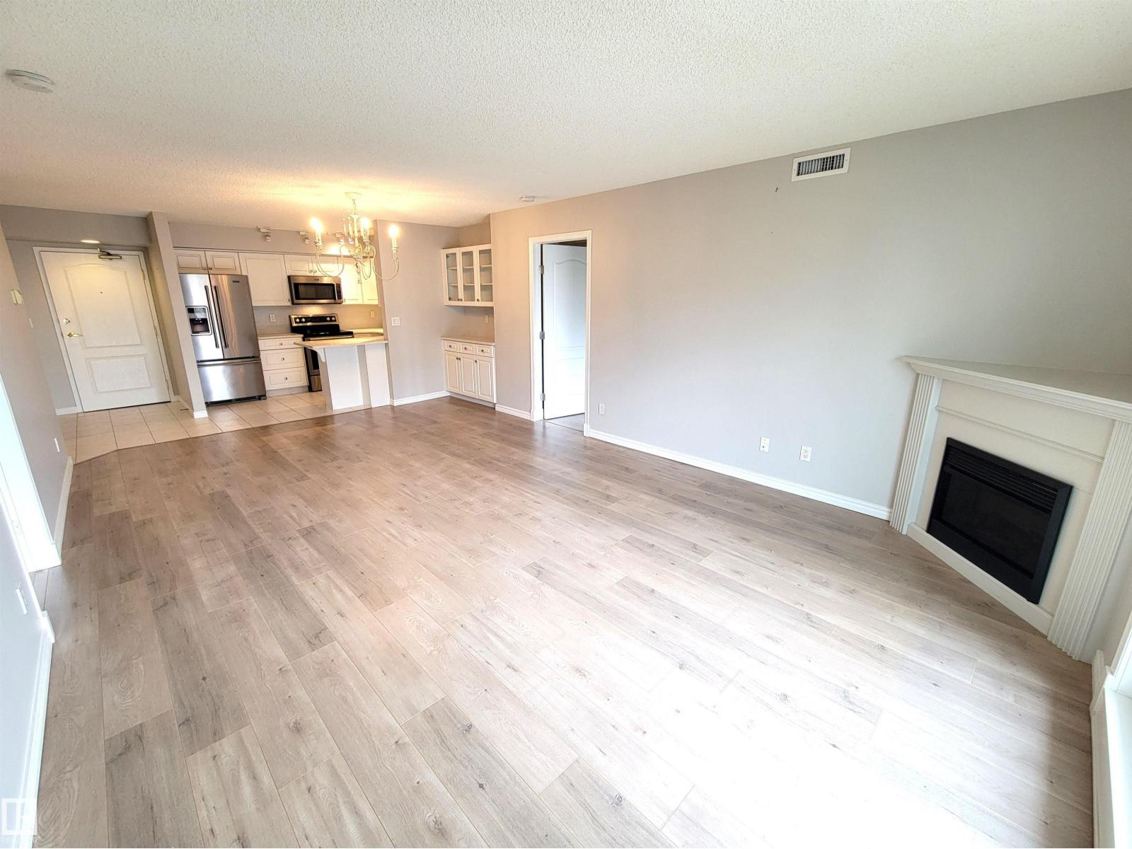 #1002 9741 110 ST NW - 7