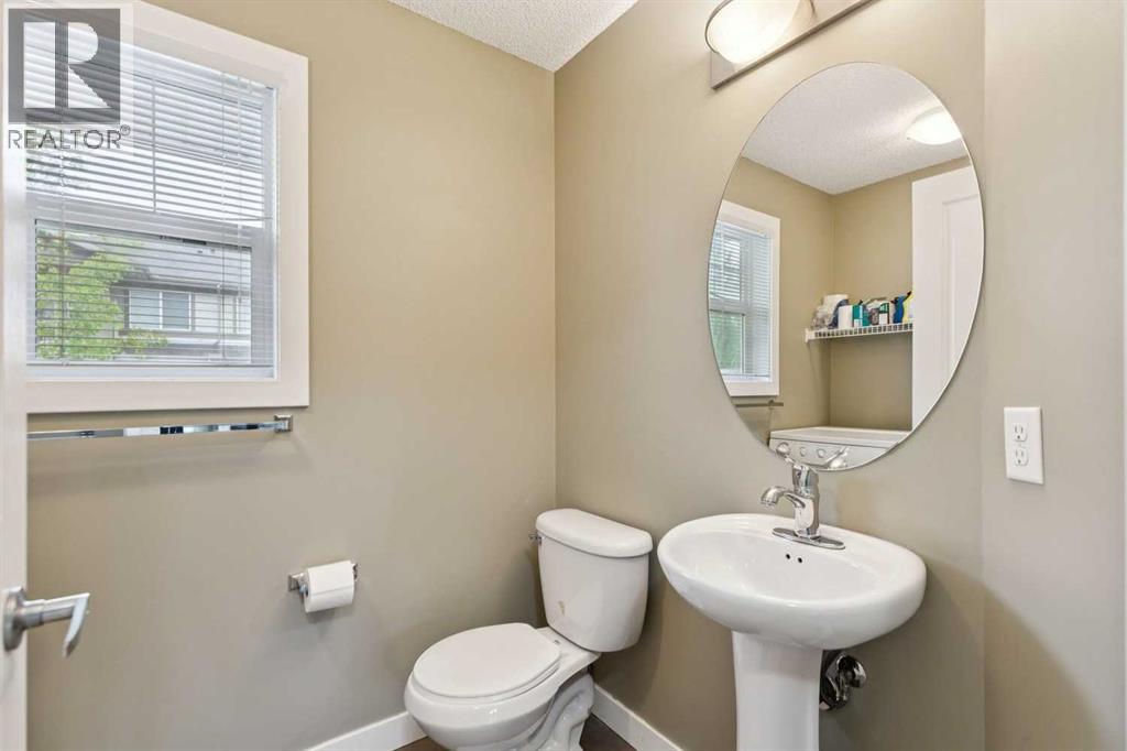 55 Panatella Road NW - 15