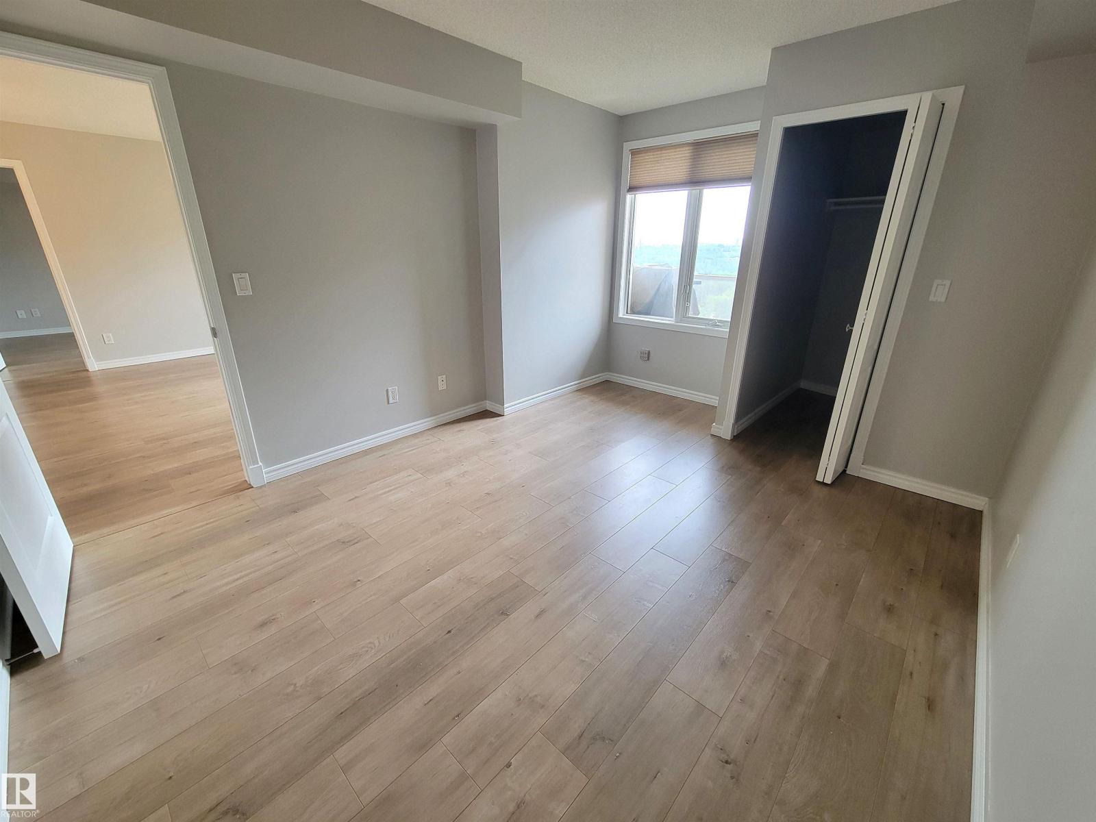 #1002 9741 110 ST NW - 10