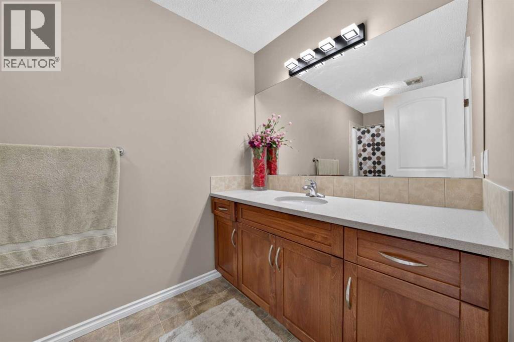 202 Silverado Range Place SW - 15