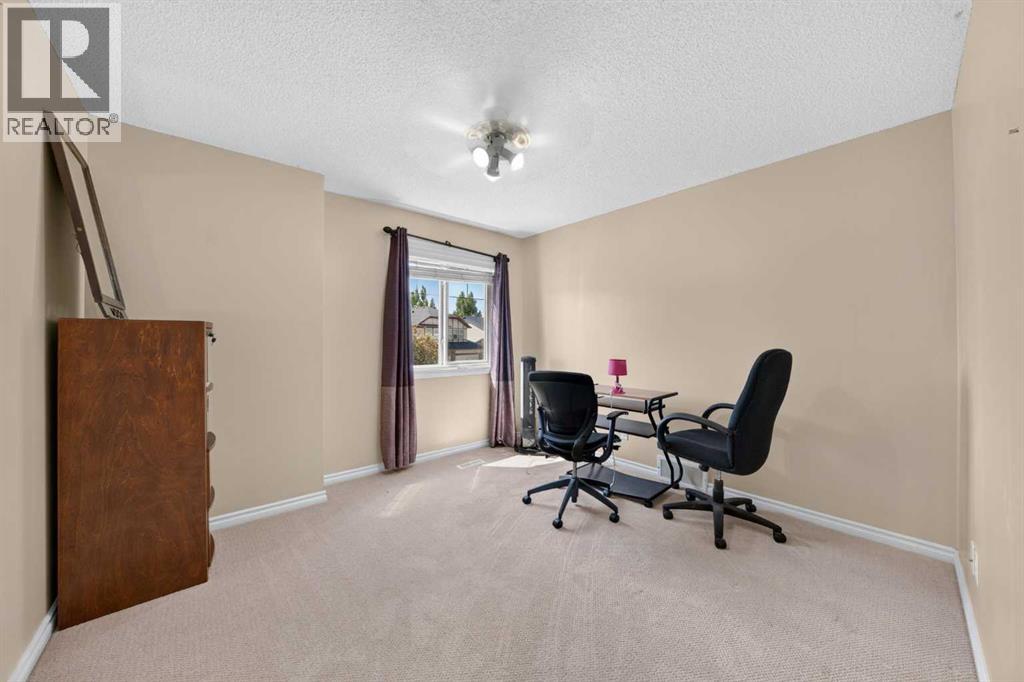202 Silverado Range Place SW - 18
