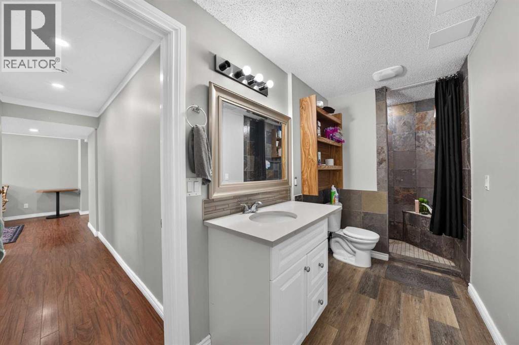 202 Silverado Range Place SW - 32