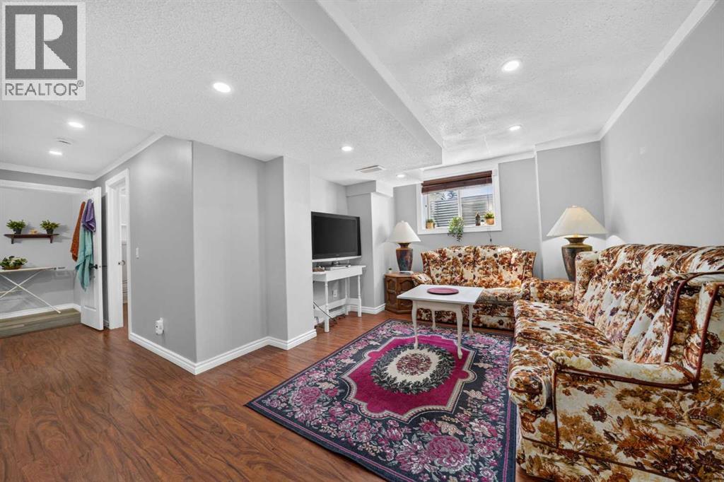 202 Silverado Range Place SW - 25