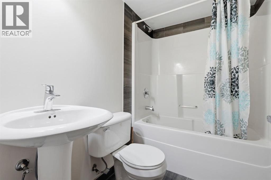 6 Evanspark Manor NW - 44