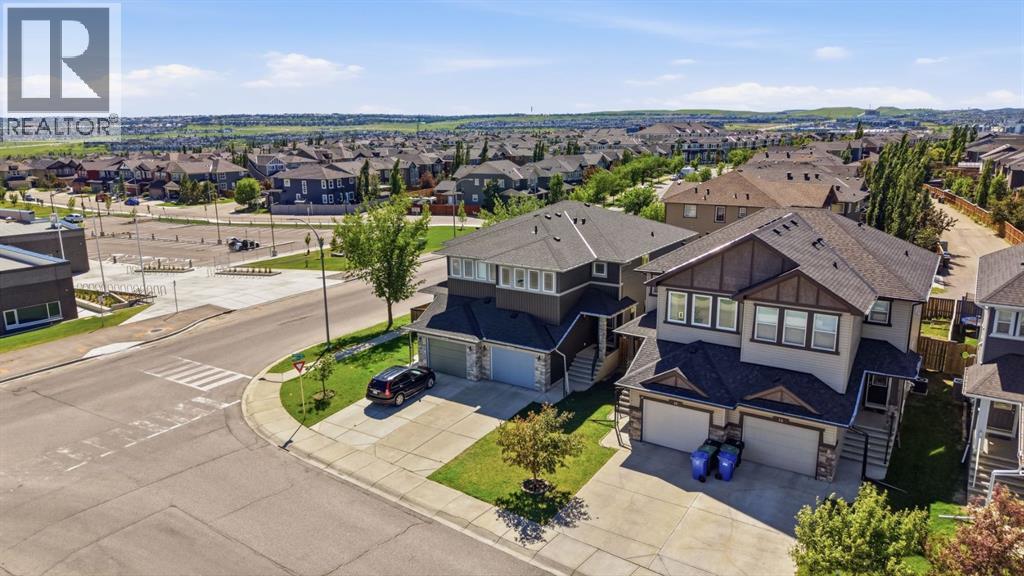 6 Evanspark Manor NW - 46
