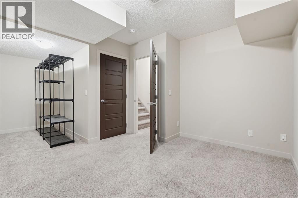 6 Evanspark Manor NW - 41