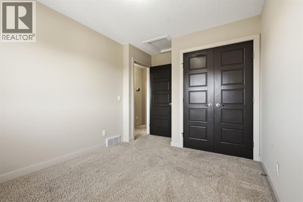 6 Evanspark Manor NW - 34