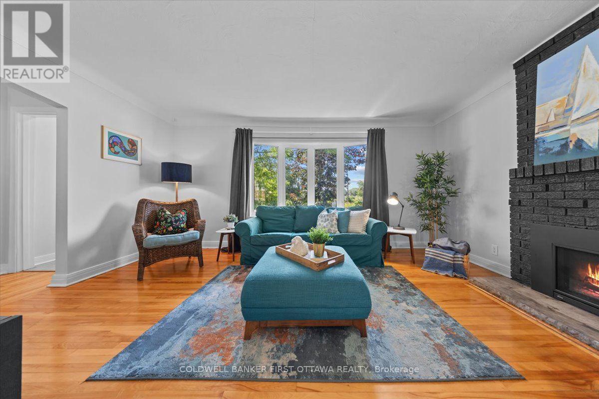 881 BLAIR ROAD - 10