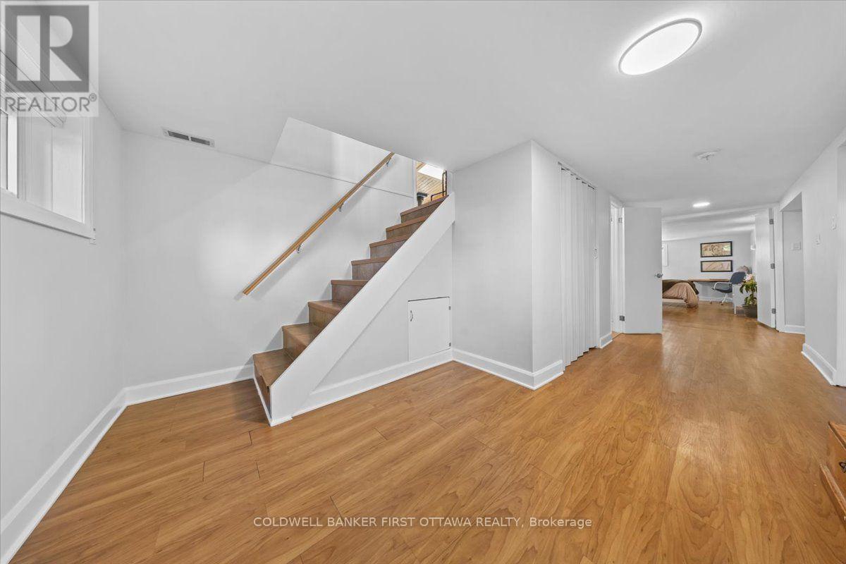 881 BLAIR ROAD - 25