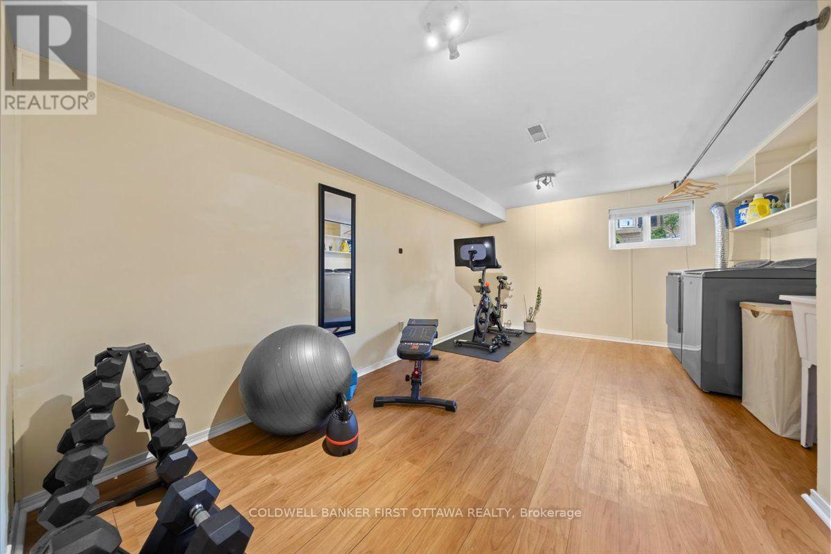 881 BLAIR ROAD - 26