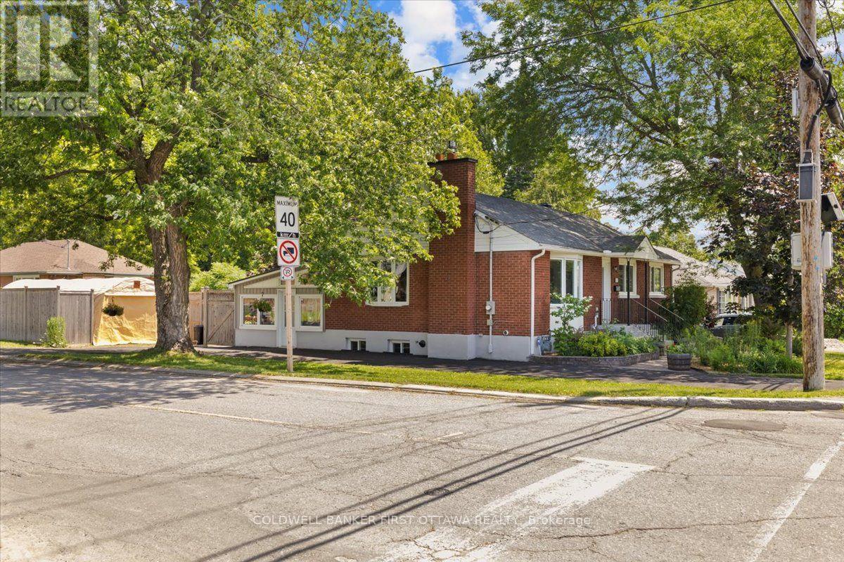 881 BLAIR ROAD - 36
