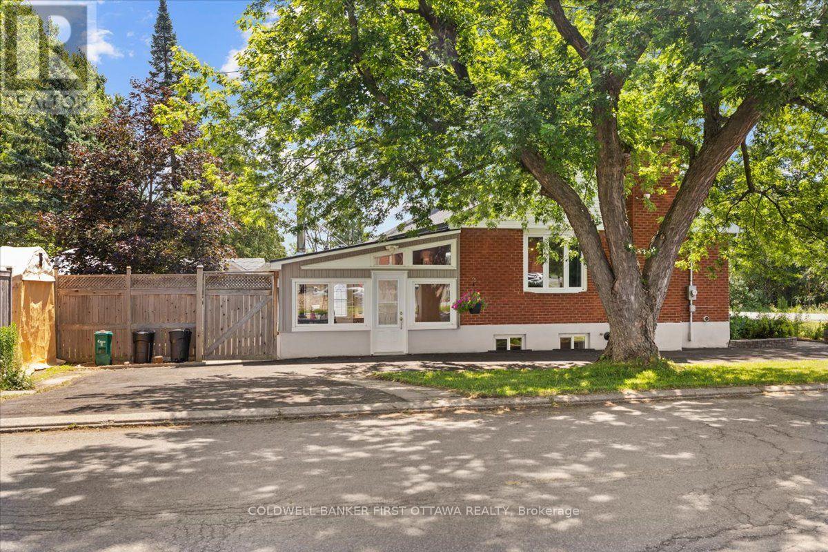 881 BLAIR ROAD - 38