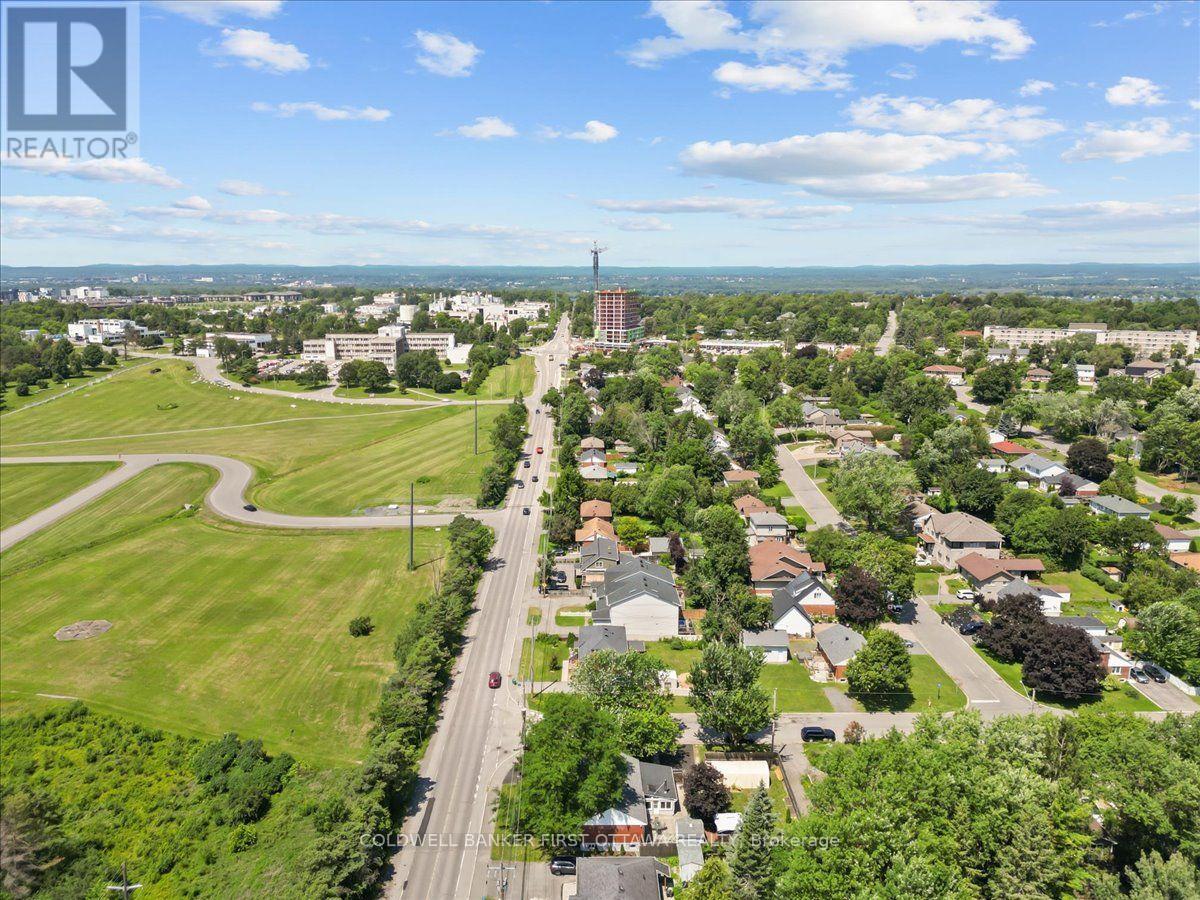 881 BLAIR ROAD - 42