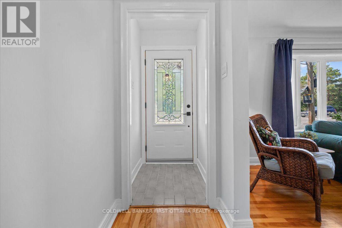 881 BLAIR ROAD - 6