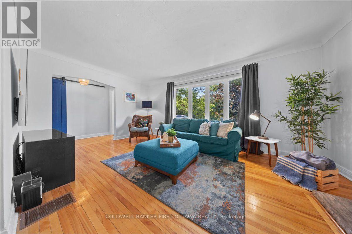881 BLAIR ROAD - 9