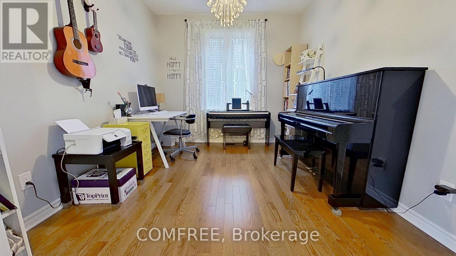 216 MAGPIE STREET - 11