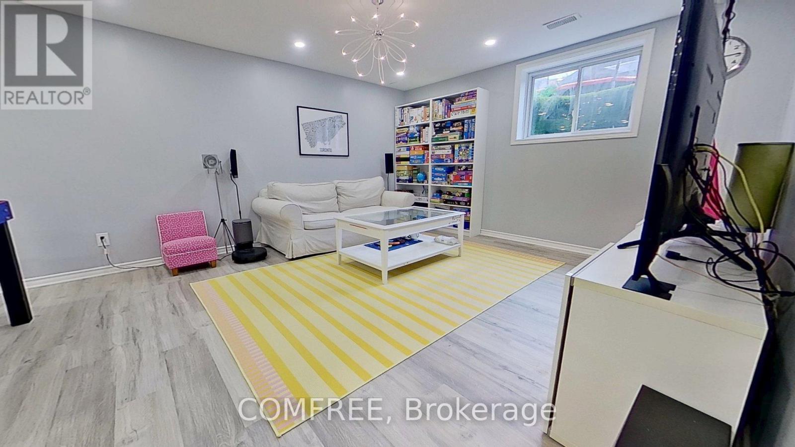 216 MAGPIE STREET - 26
