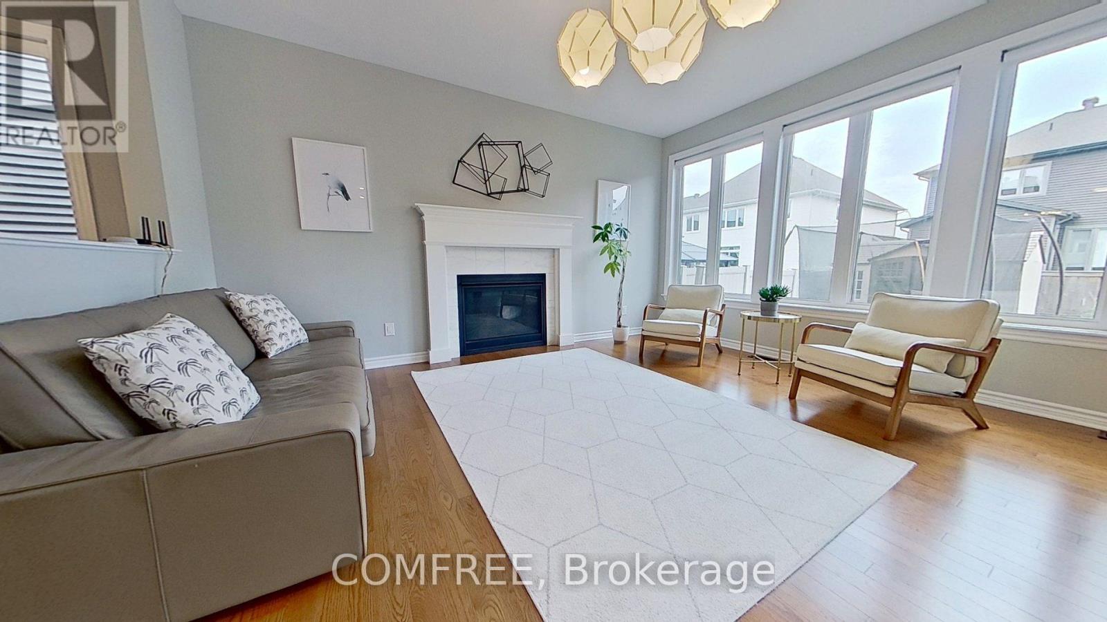 216 MAGPIE STREET - 3