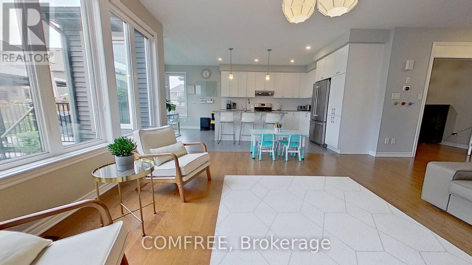 216 MAGPIE STREET - 4
