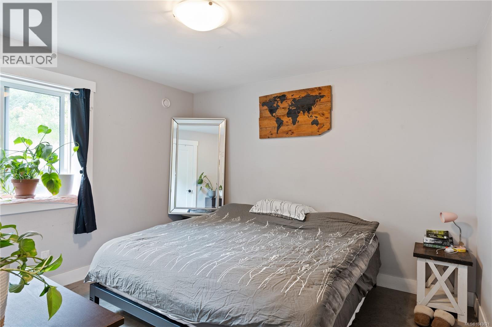 682 Shawnigan Lake Rd - 27