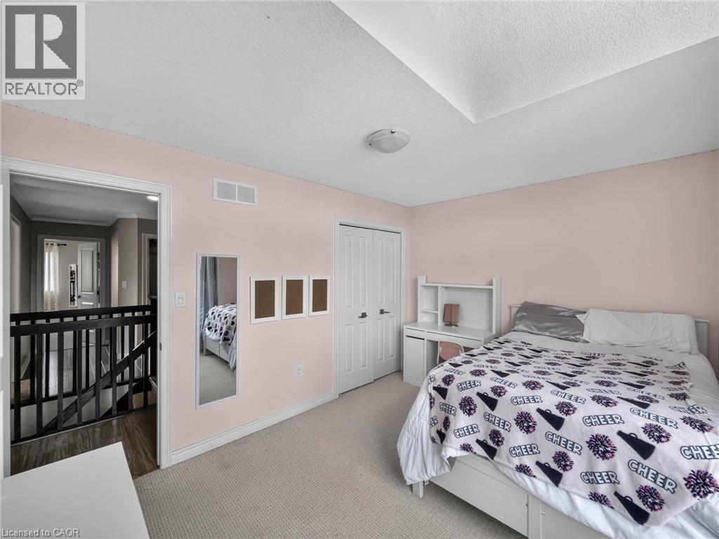 3 HITCHING POST Ridge - 25