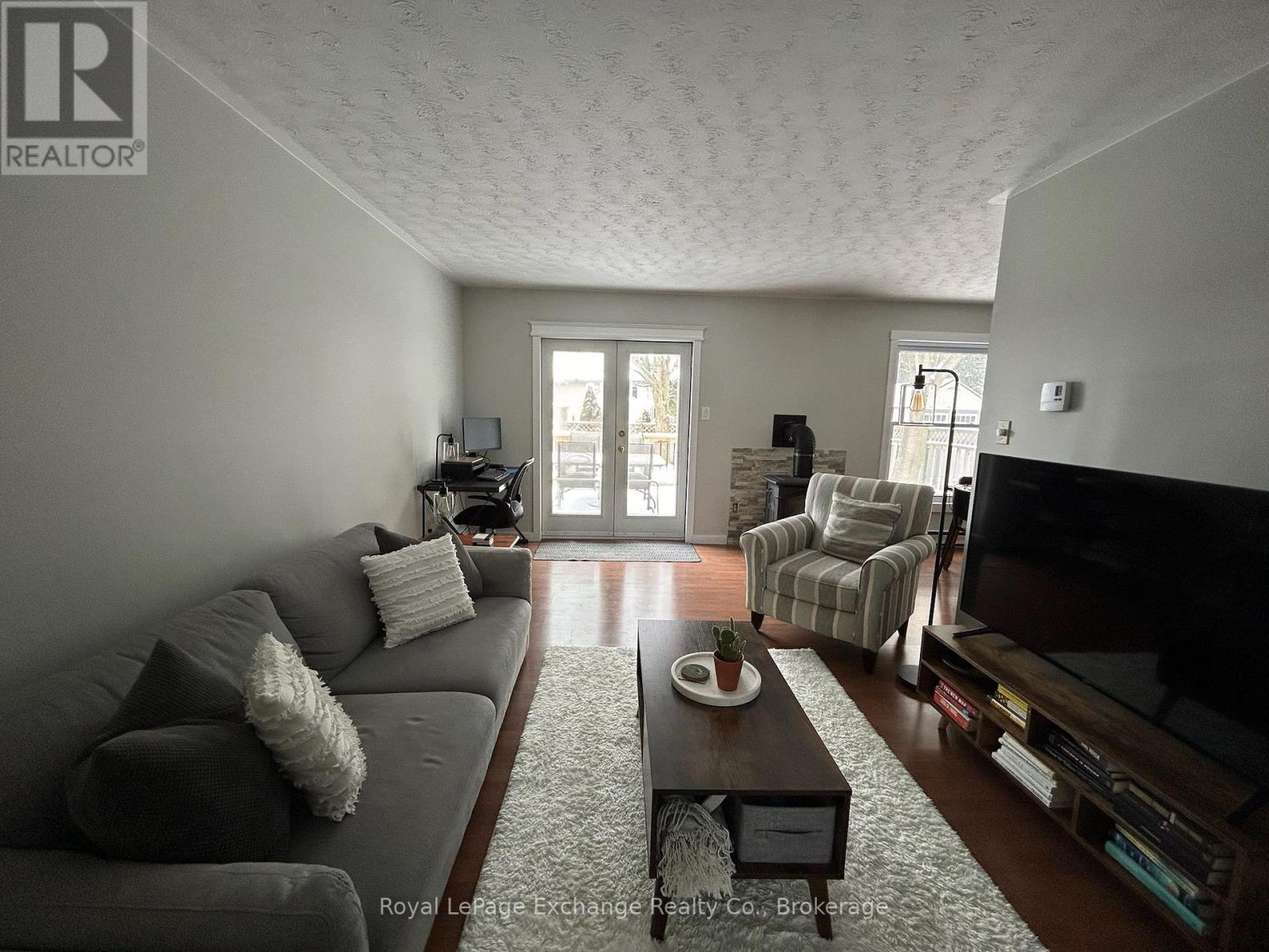 792 MACKENDRICK DRIVE - 16