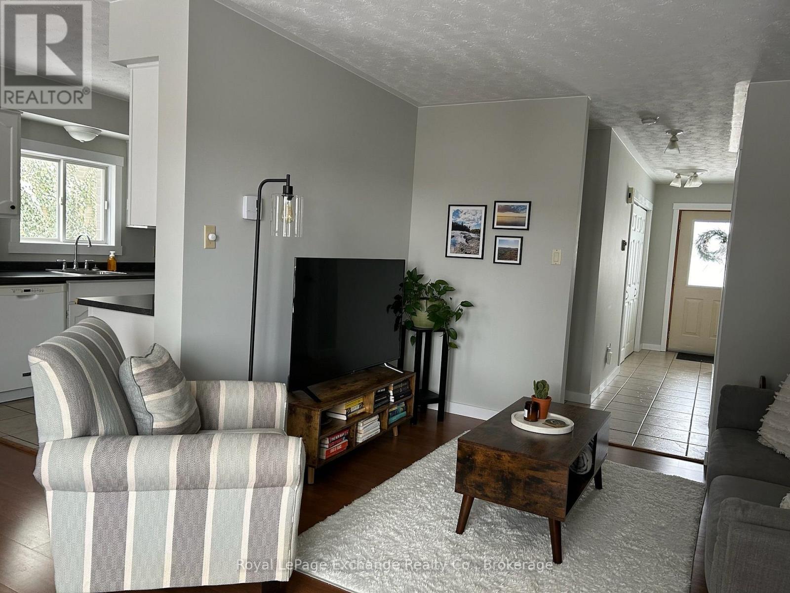 792 MACKENDRICK DRIVE - 18