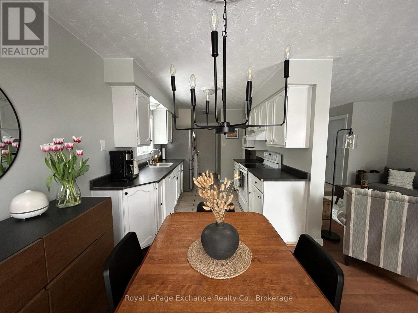 792 MACKENDRICK DRIVE - 24