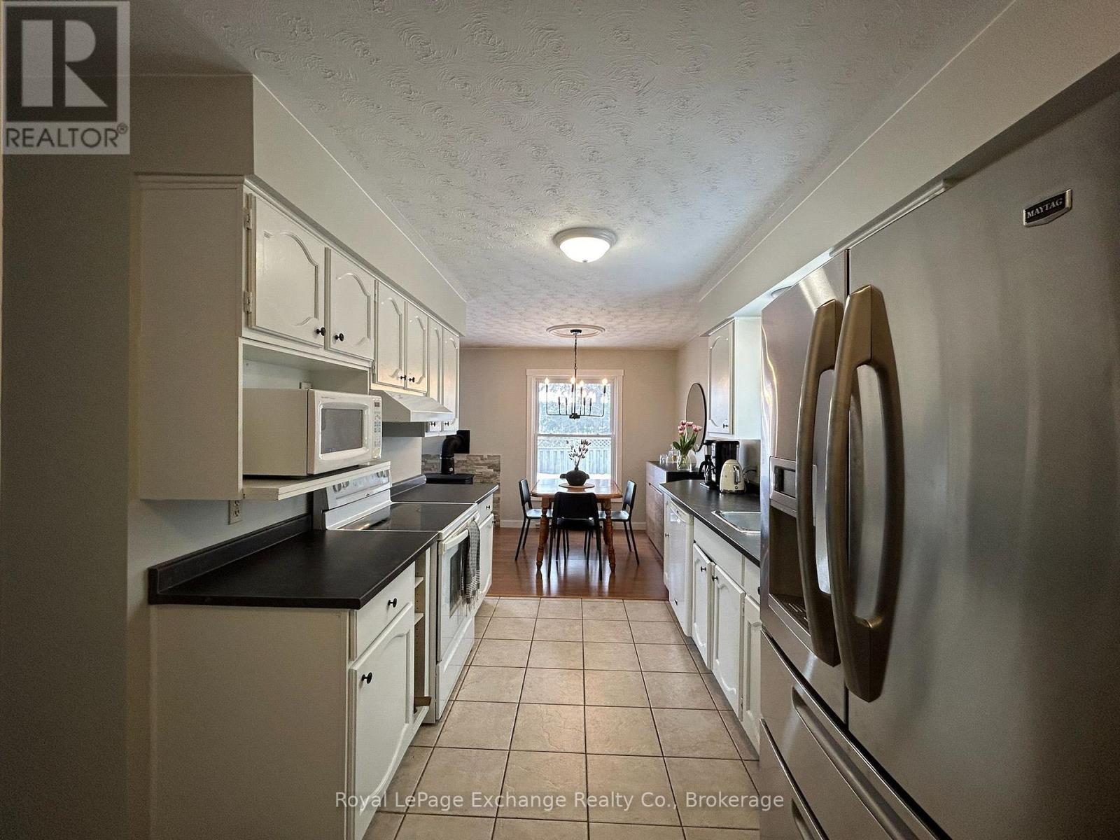 792 MACKENDRICK DRIVE - 28