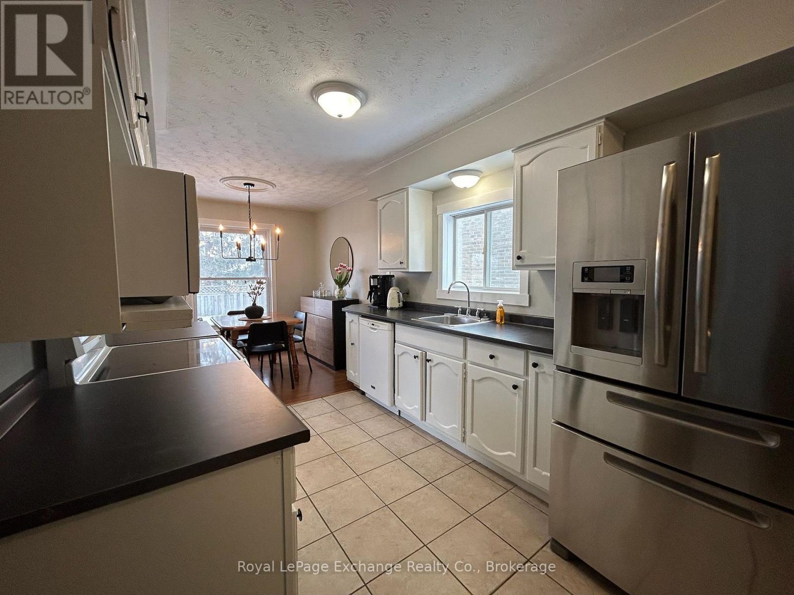 792 MACKENDRICK DRIVE - 29