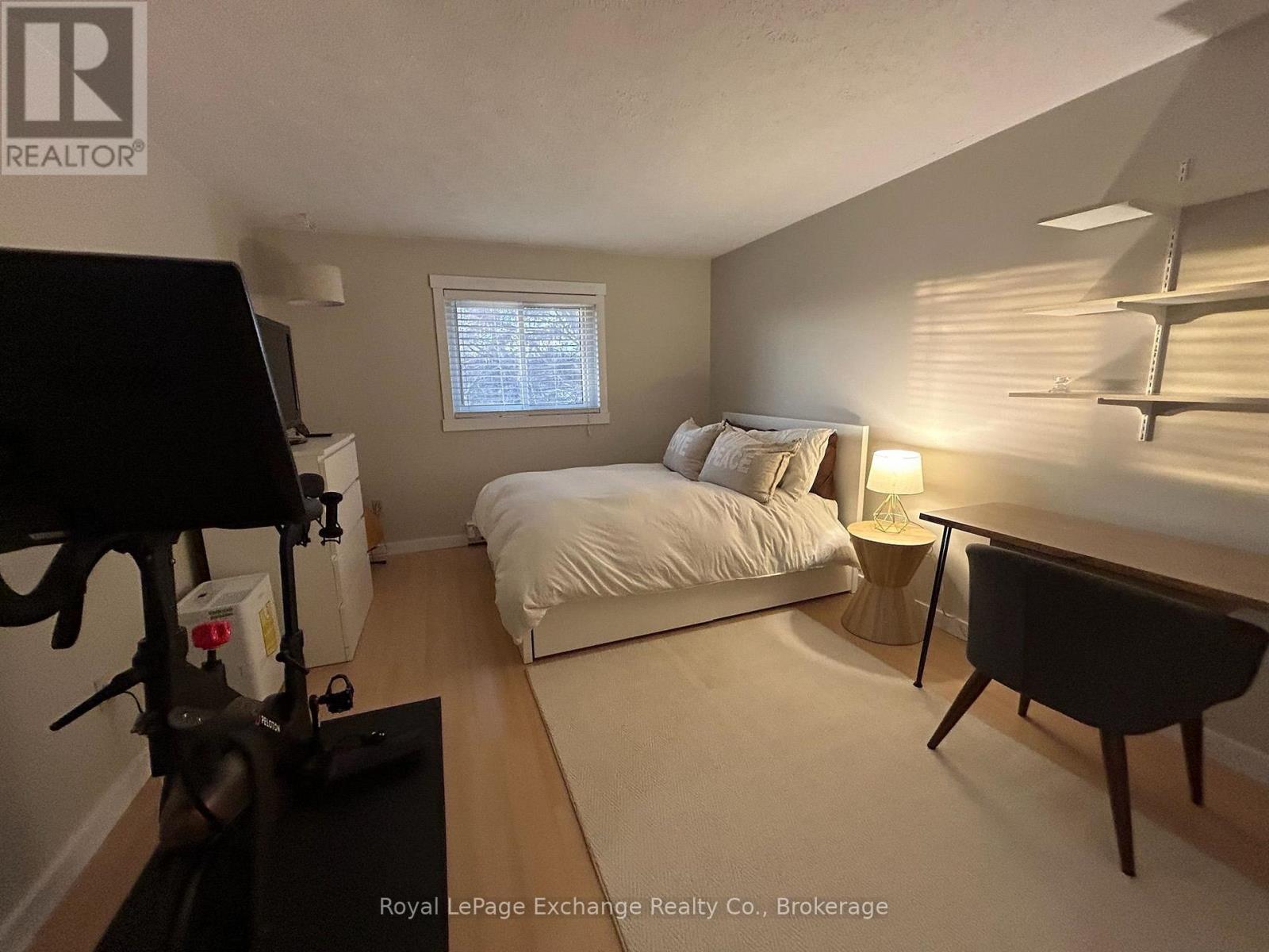 792 MACKENDRICK DRIVE - 38