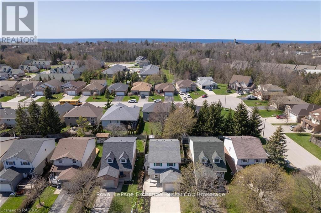 792 MACKENDRICK DRIVE - 9