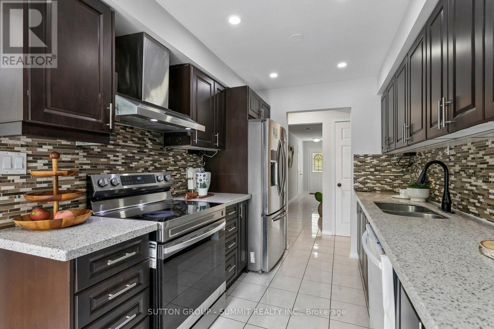 #37 35 MALTA AVENUE N - 13