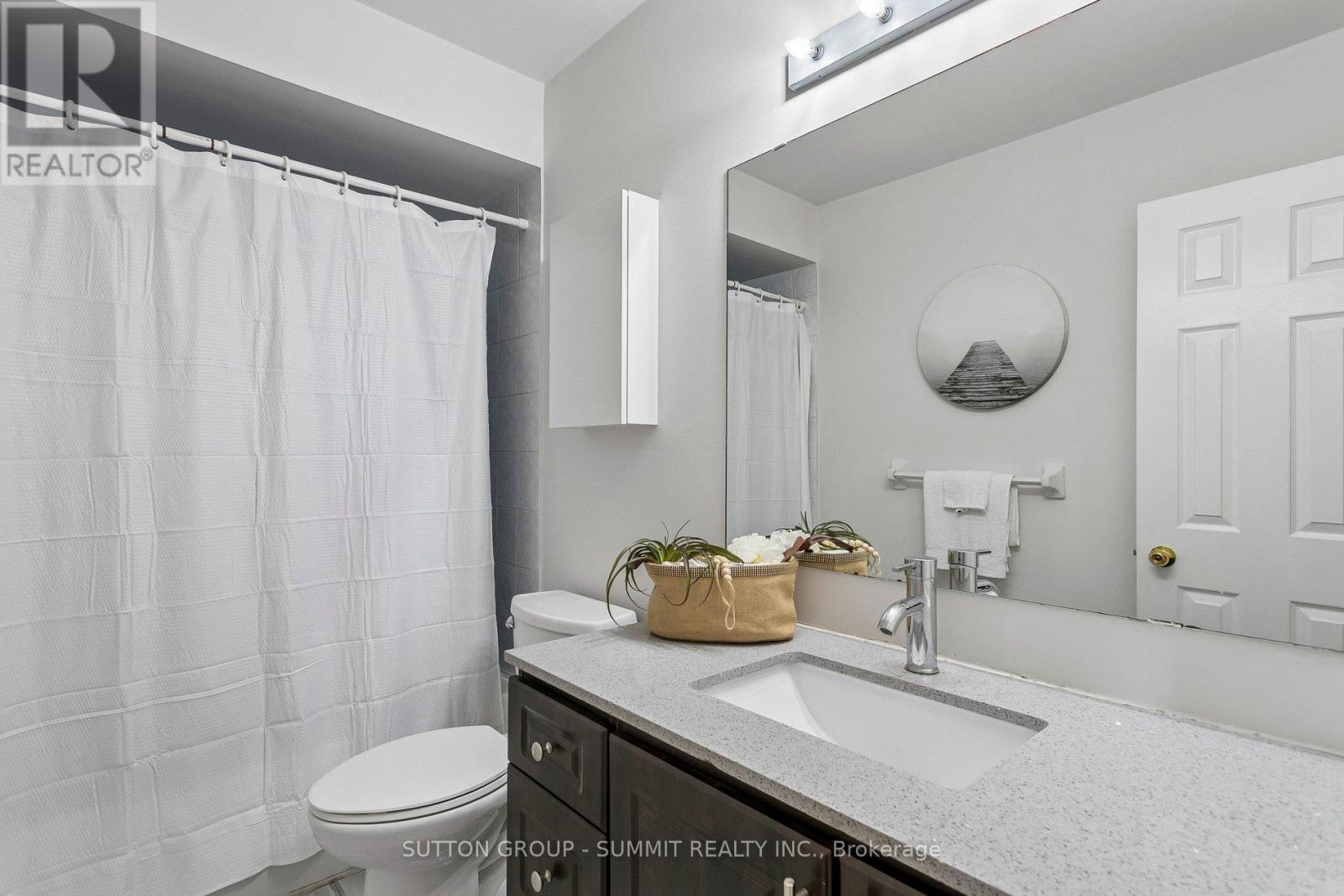 #37 35 MALTA AVENUE N - 34
