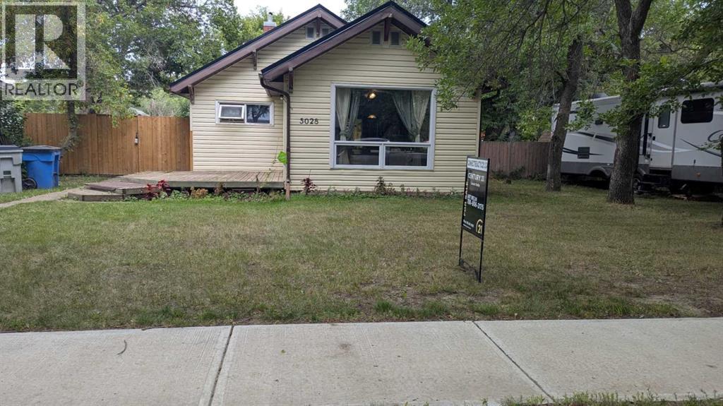5028 52 Street - 1
